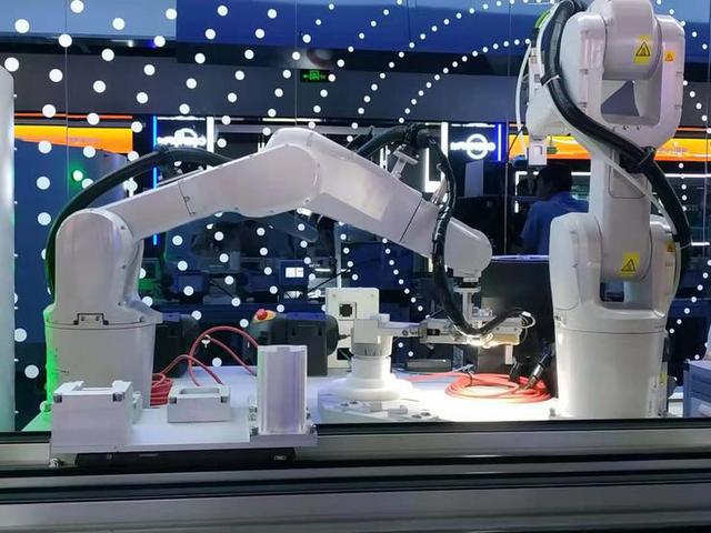 5G+AR赋能自动数控切割设备 开启工业制造新篇章